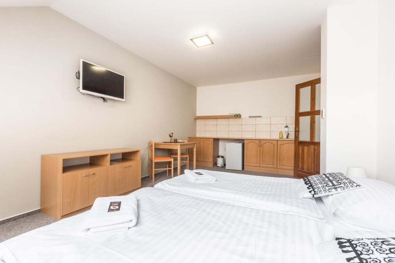Pivovar A Penzion Grasel Český Rudolec Extérieur photo