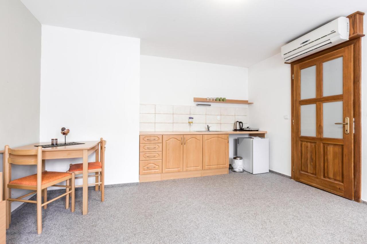 Pivovar A Penzion Grasel Český Rudolec Extérieur photo
